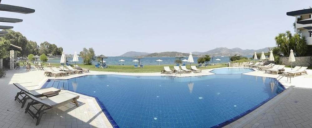Отель Porto Ligia Экстерьер фото