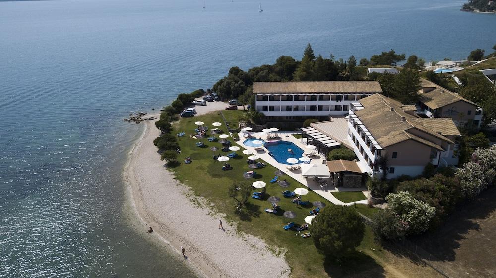 Отель Porto Ligia Экстерьер фото